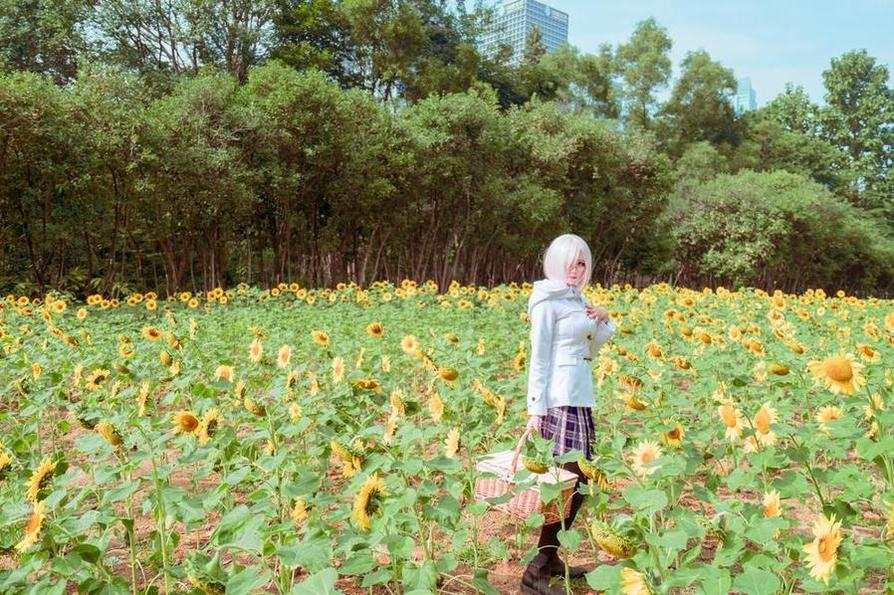 塔塔_lo1ita写真集照片原图，沉醉其中